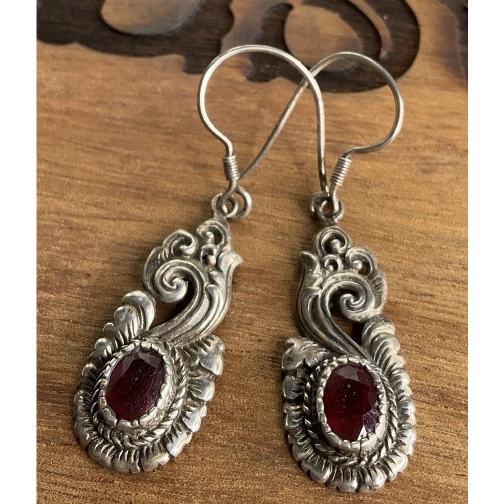 Vintage Sterling Silver Garnet Dangle Earrings Ornate Scroll 925